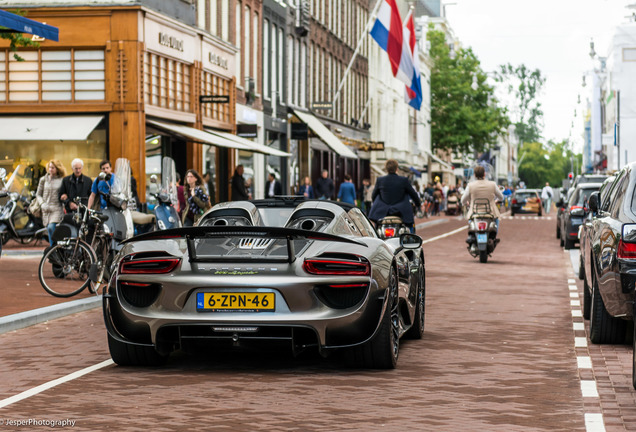 Porsche 918 Spyder Weissach Package