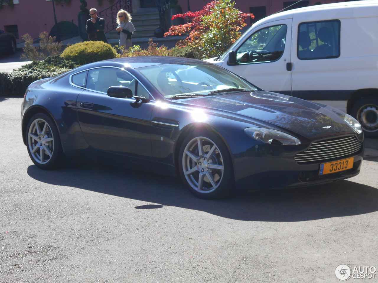 Aston Martin V8 Vantage