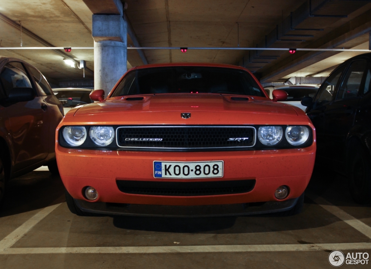 Dodge Challenger SRT-8