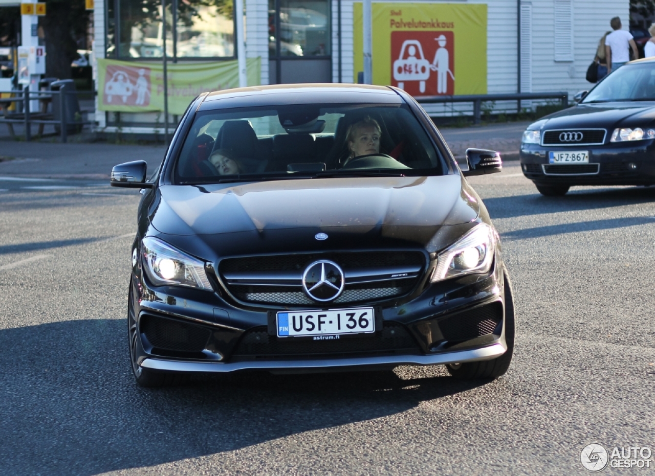 Mercedes-Benz CLA 45 AMG C117