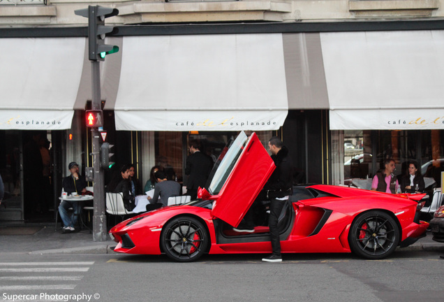 Lamborghini Aventador LP700-4 Roadster