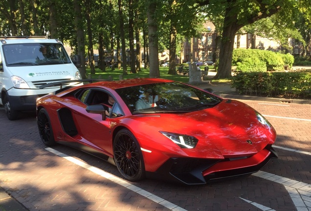 Lamborghini Aventador LP750-4 SuperVeloce