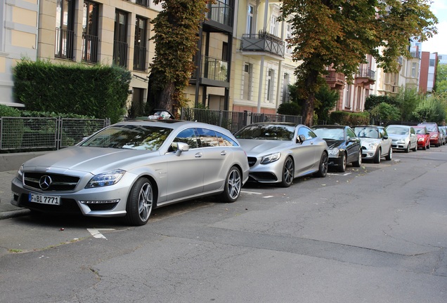 Mercedes-Benz CLS 63 AMG X218 Shooting Brake