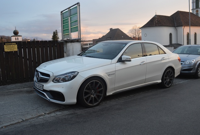 Mercedes-Benz E 63 AMG S W212