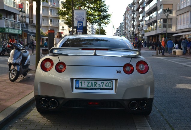 Nissan GT-R