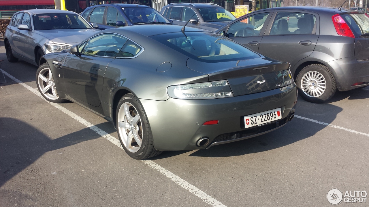 Aston Martin V8 Vantage