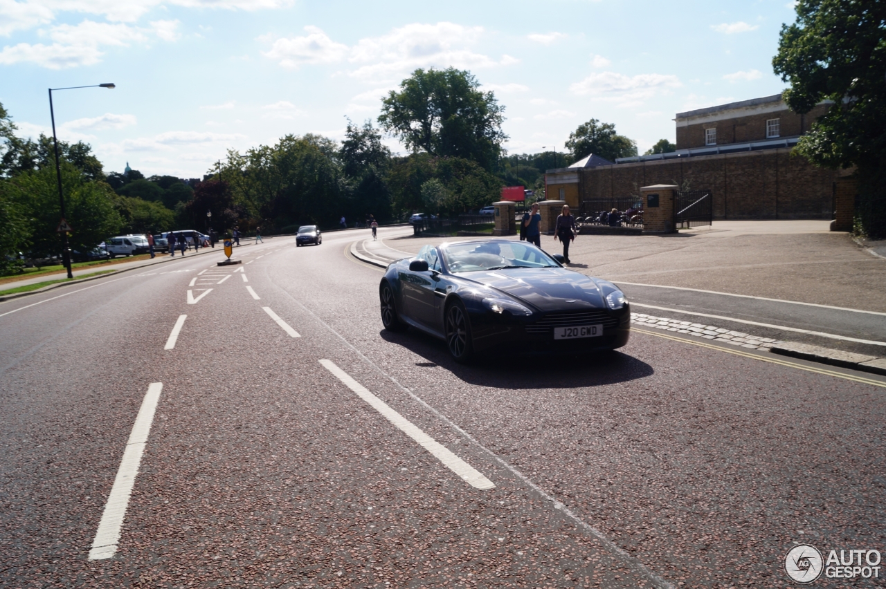 Aston Martin V8 Vantage Roadster