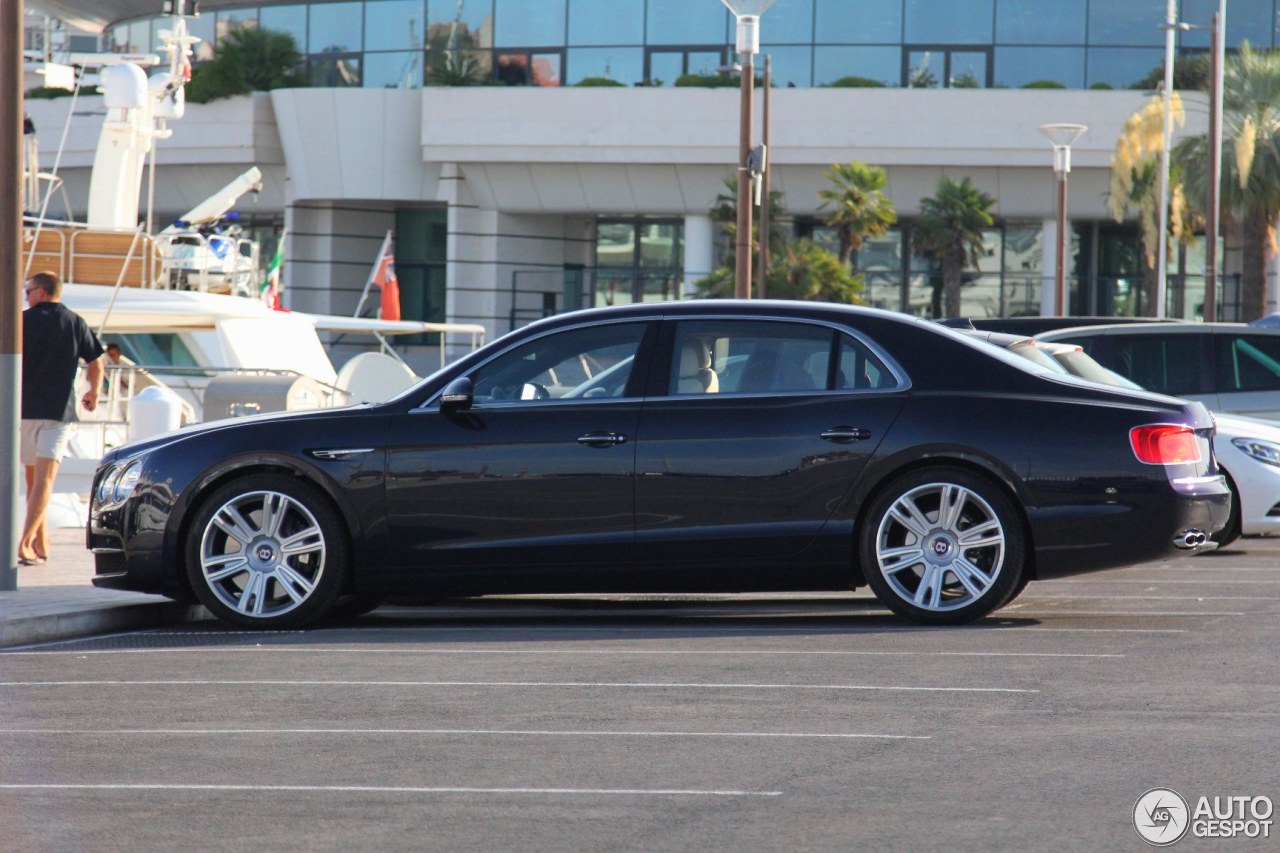 Bentley Flying Spur V8