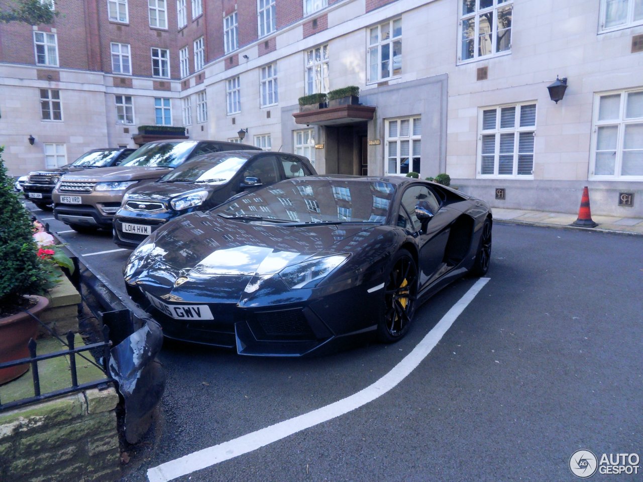 Lamborghini Aventador LP700-4