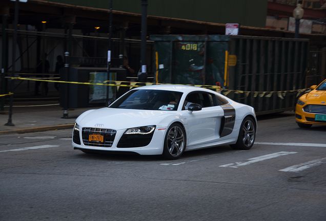 Audi R8 V10