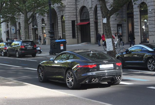 Jaguar F-TYPE R AWD Coupé