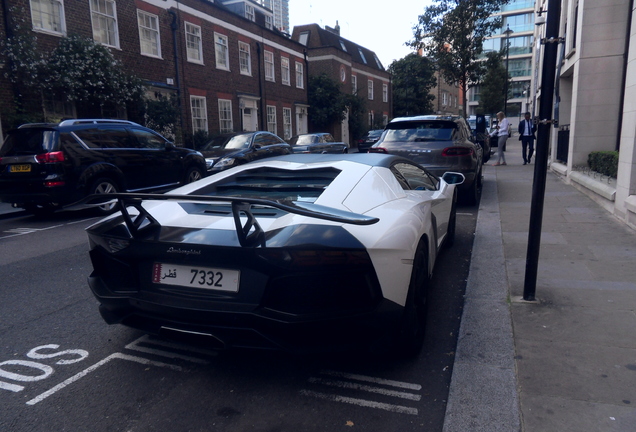 Lamborghini Aventador LP700-4