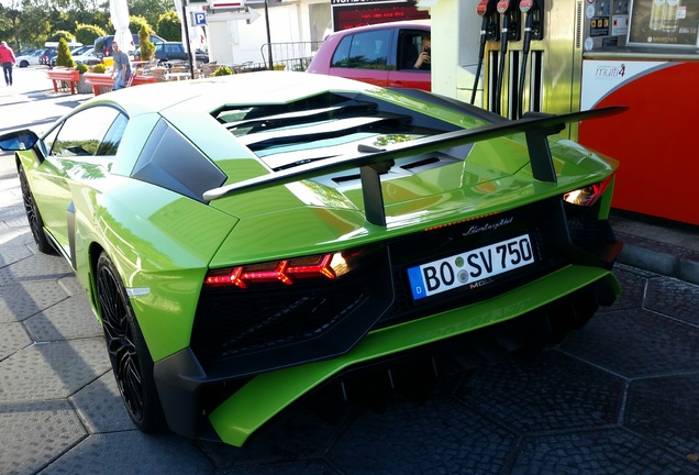 Lamborghini Aventador LP750-4 SuperVeloce