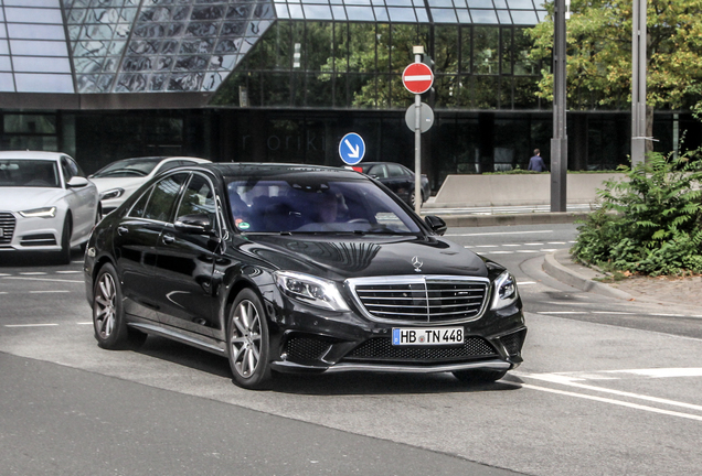 Mercedes-Benz S 63 AMG V222