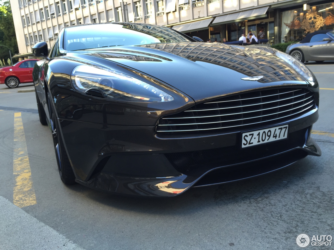 Aston Martin Vanquish 2013