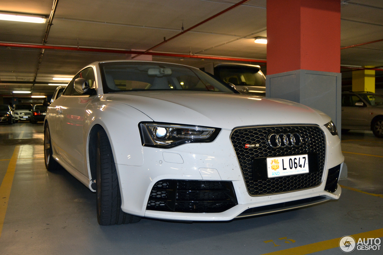 Audi RS5 B8 2012