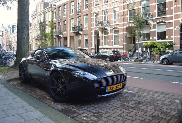 Aston Martin V8 Vantage Roadster