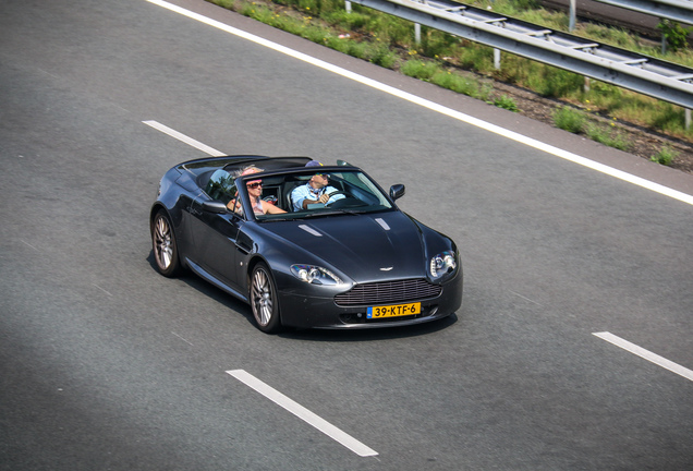 Aston Martin V8 Vantage Roadster