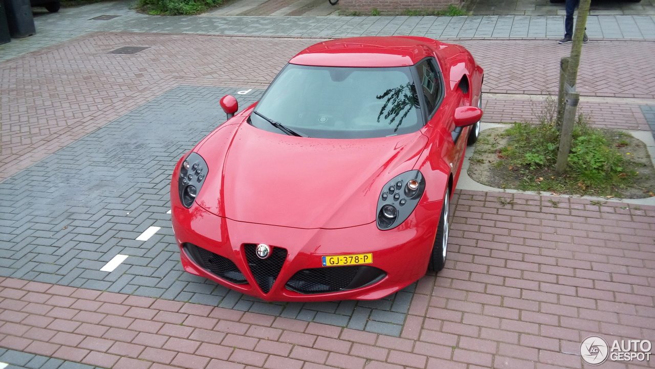 Alfa Romeo 4C Coupé