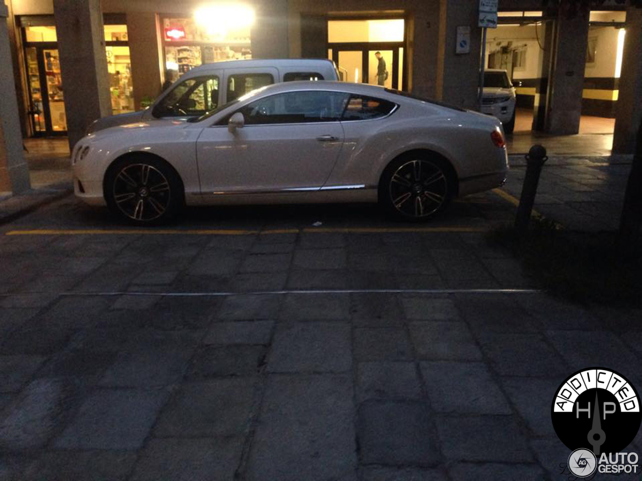 Bentley Continental GT V8