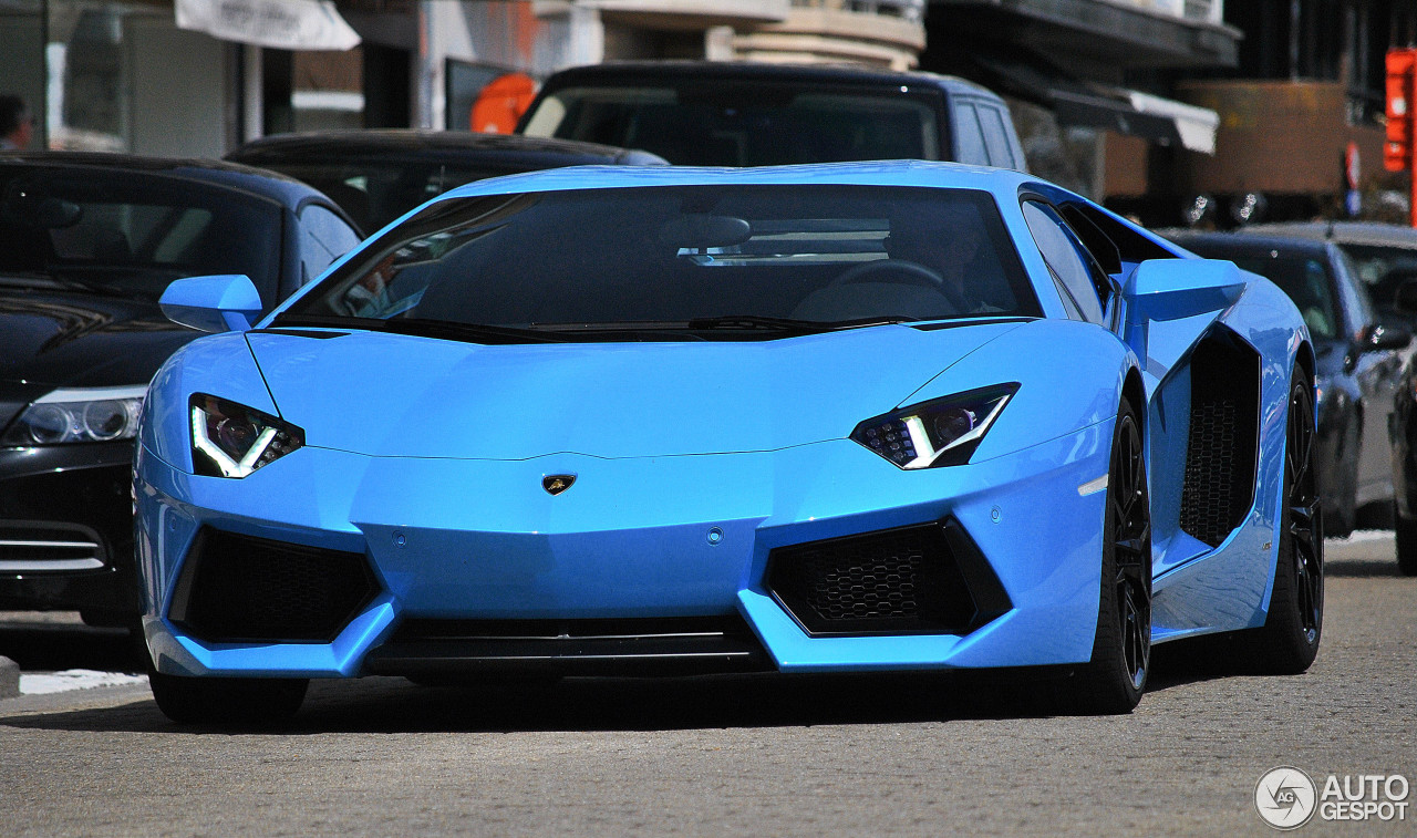 Lamborghini Aventador LP700-4