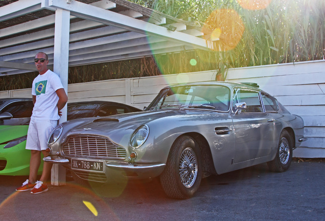 Aston Martin DB6 Vantage MKI