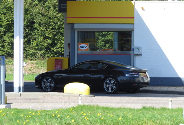 Aston Martin DB9