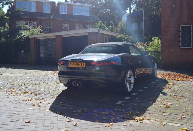 Jaguar F-TYPE S Convertible