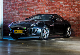 Jaguar F-TYPE S Coupé