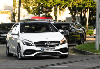 Mercedes-AMG A 45 W176 2015