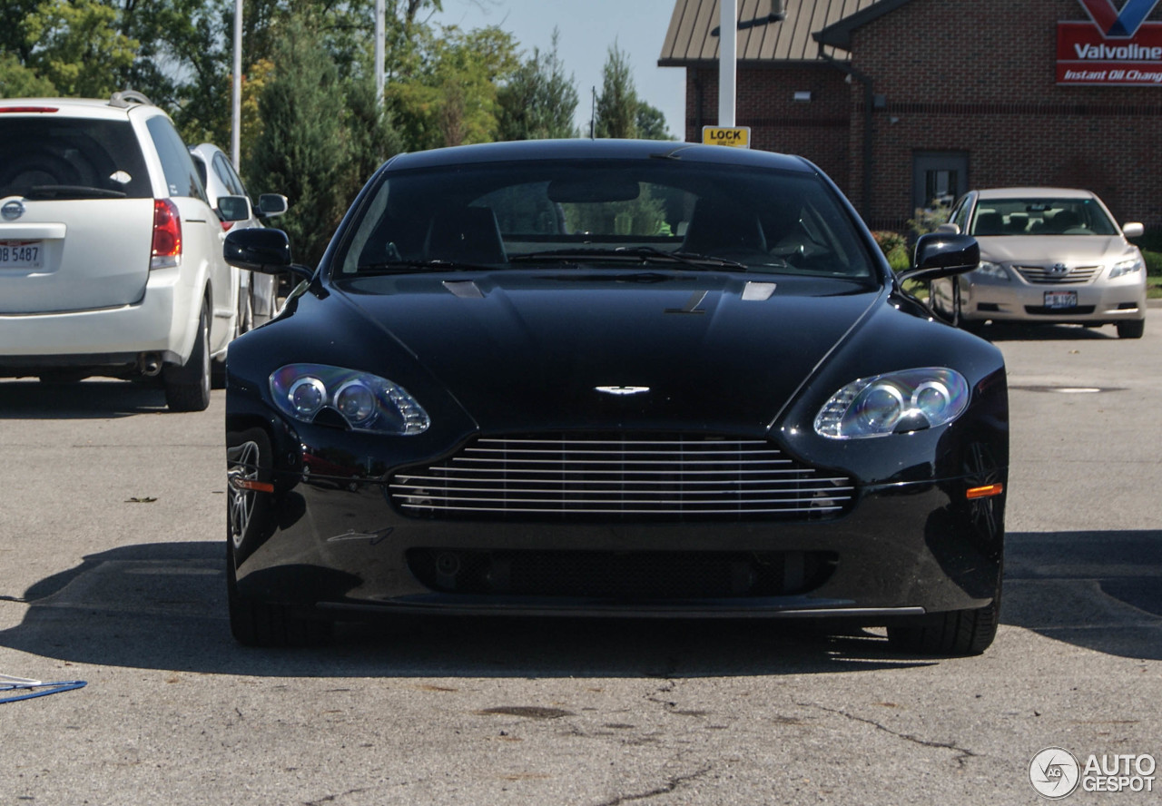 Aston Martin V8 Vantage