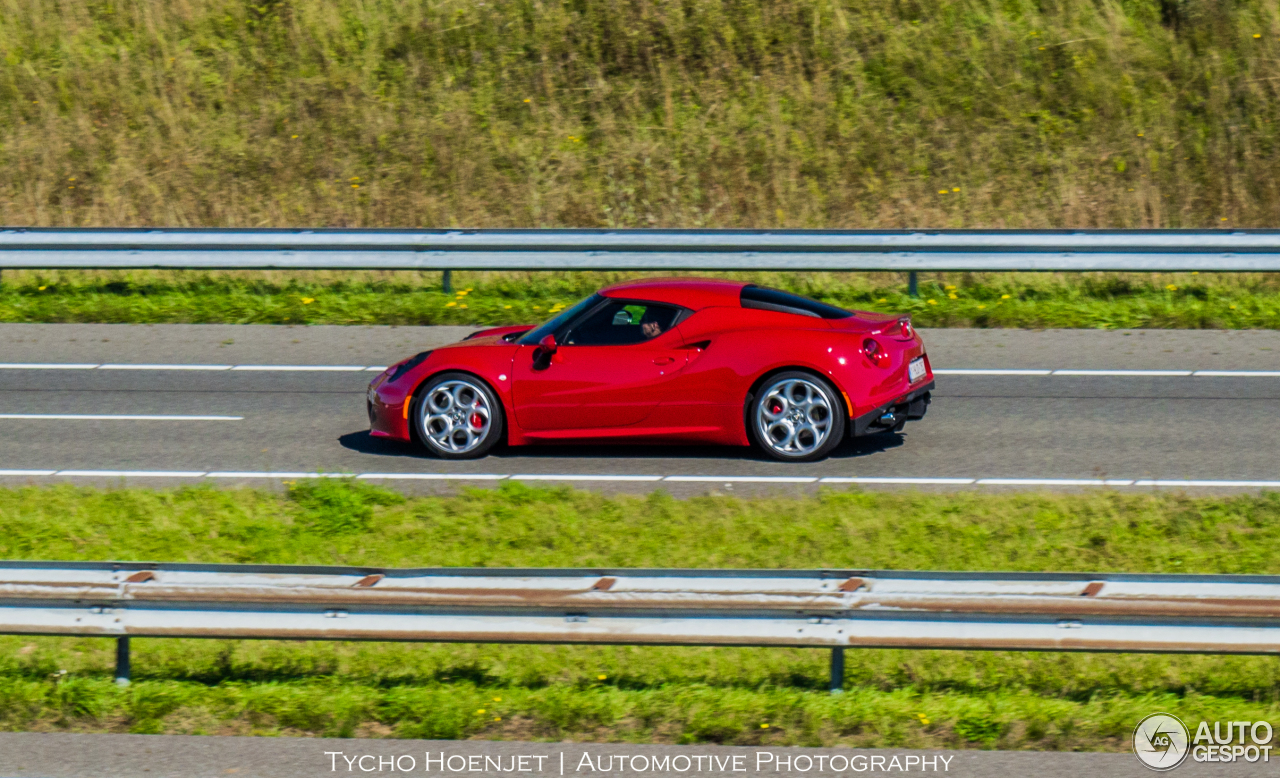 Alfa Romeo 4C Coupé