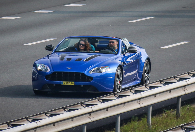 Aston Martin V12 Vantage Roadster