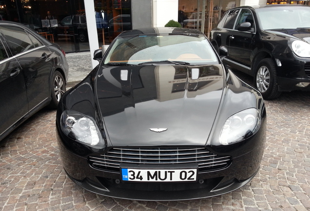 Aston Martin V8 Vantage S