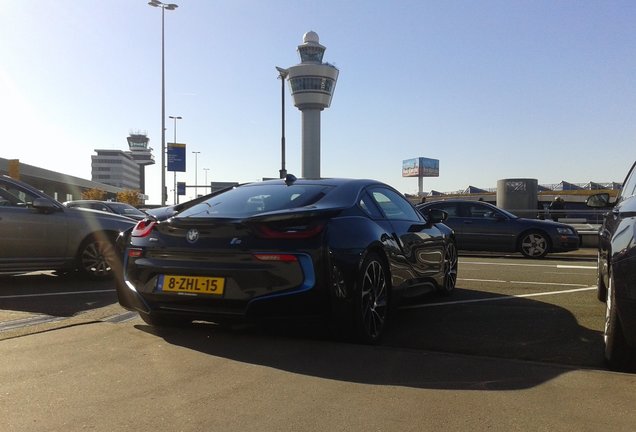 BMW i8