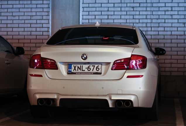 BMW M5 F10 2011