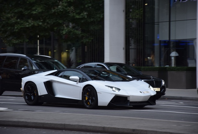 Lamborghini Aventador LP700-4