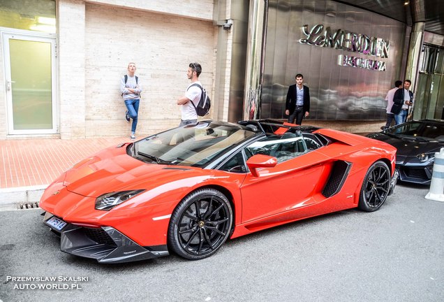 Lamborghini Aventador LP700-4 Roadster MVM Automotive Design