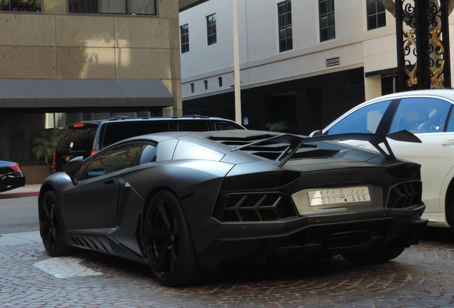 Lamborghini Mansory Aventador LP700-4