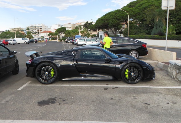 Porsche 918 Spyder Weissach Package