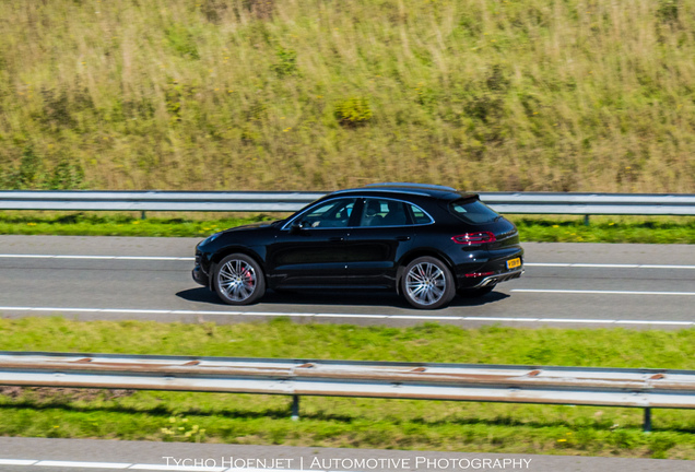 Porsche 95B Macan Turbo