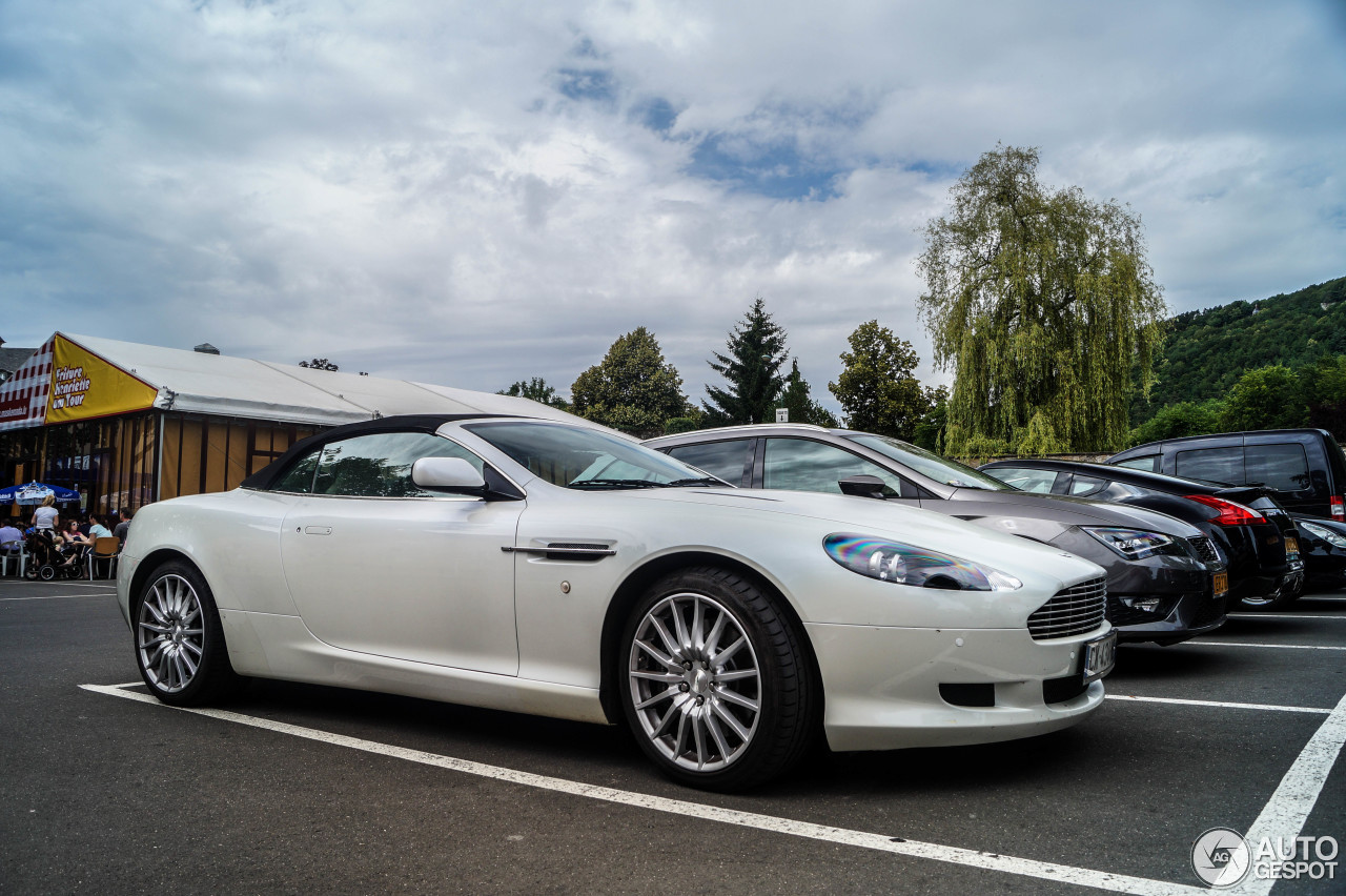 Aston Martin DB9 Volante