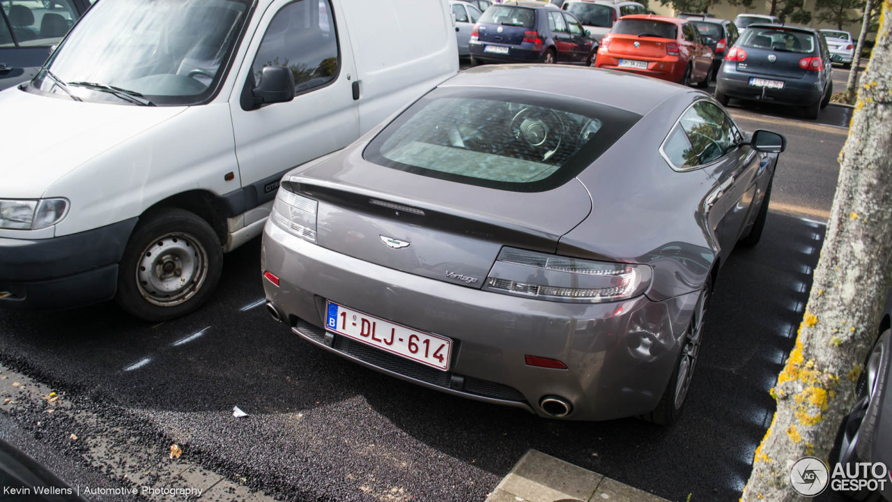 Aston Martin V8 Vantage