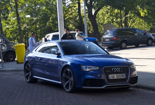 Audi RS5 B8 2012