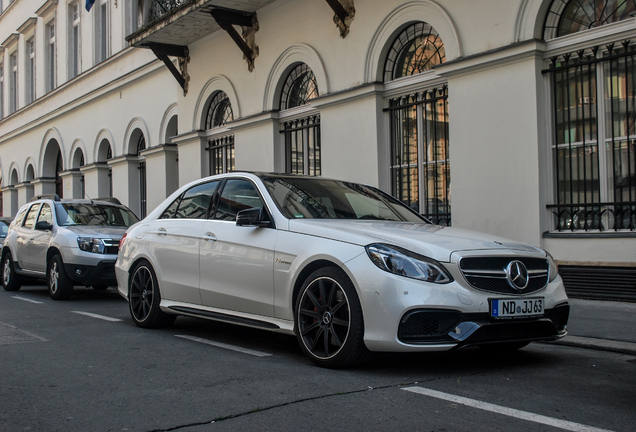 Mercedes-Benz E 63 AMG S W212