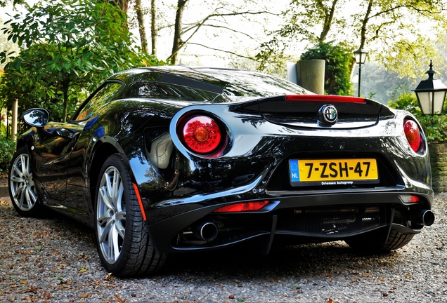 Alfa Romeo 4C Coupé