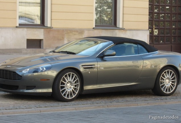 Aston Martin DB9 Volante