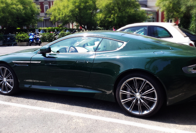 Aston Martin Virage 2011