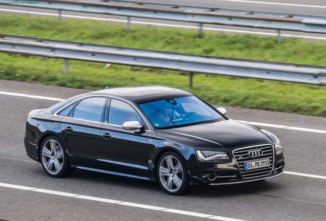 Audi S8 D4