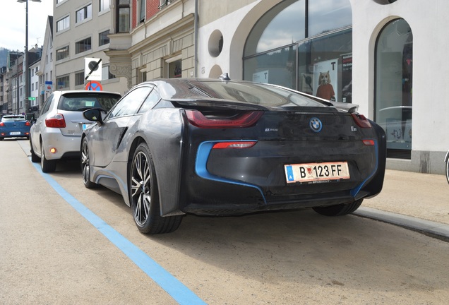 BMW i8